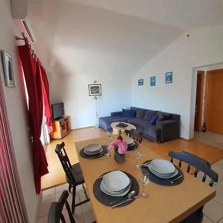 Apartament Pavica Rogoznica (Sibenik-Knin)